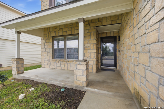 Listing photo id 1 for 341 Willow View