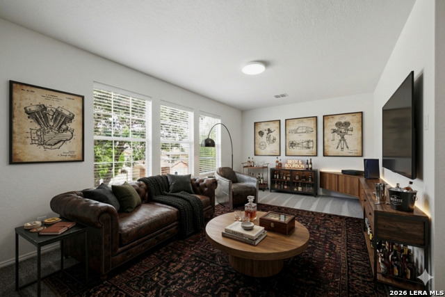 Listing photo id 33 for 341 Willow View