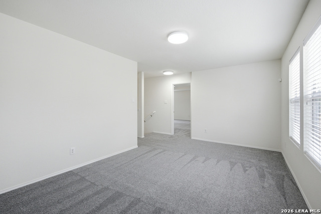 Listing photo id 35 for 341 Willow View