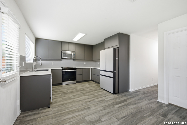 Listing photo id 6 for 341 Willow View