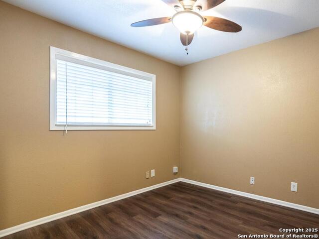 Listing photo id 8 for 1002 Mount Riga