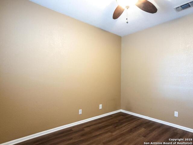 Listing photo id 9 for 1002 Mount Riga