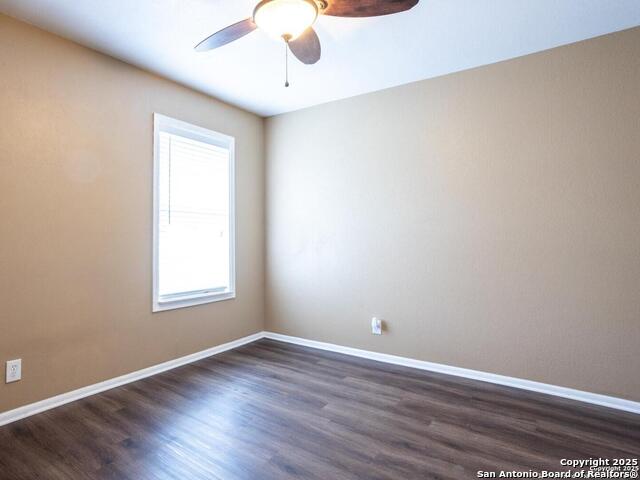 Listing photo id 16 for 1002 Mount Riga