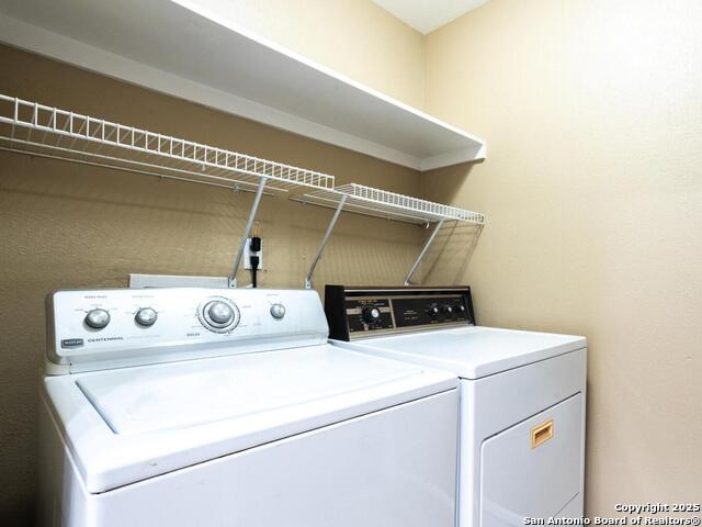 Listing photo id 17 for 1002 Mount Riga