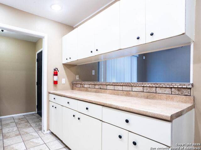 Listing photo id 6 for 1002 Mount Riga