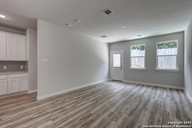 Image 9 of 17 For 10523 Rosemont Pass