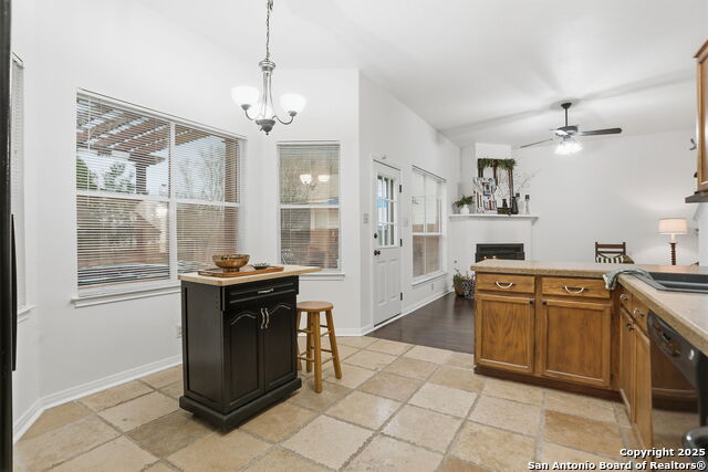 Image 12 of 37 For 6139 Ashford Point