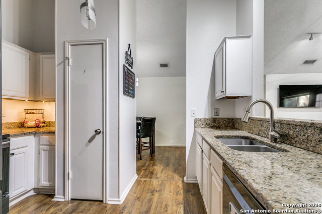 Image 12 of 21 For 15207 Eagle Run