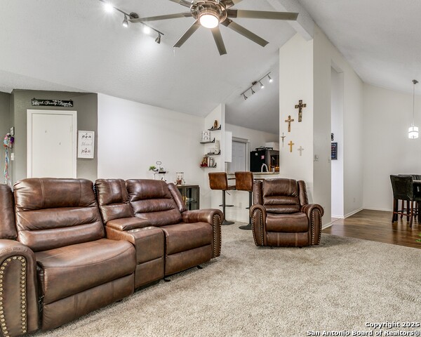 Image 8 of 21 For 15207 Eagle Run