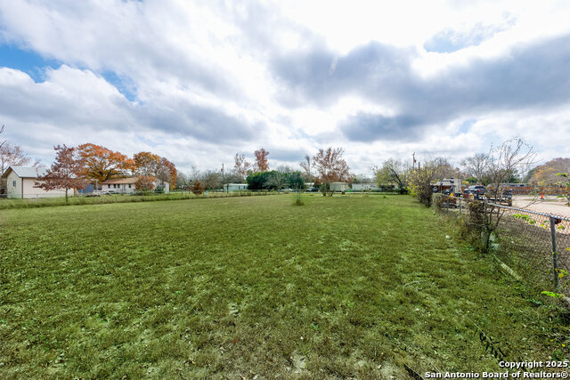 Image 4 of 6 For 15075 Cartwright Trl