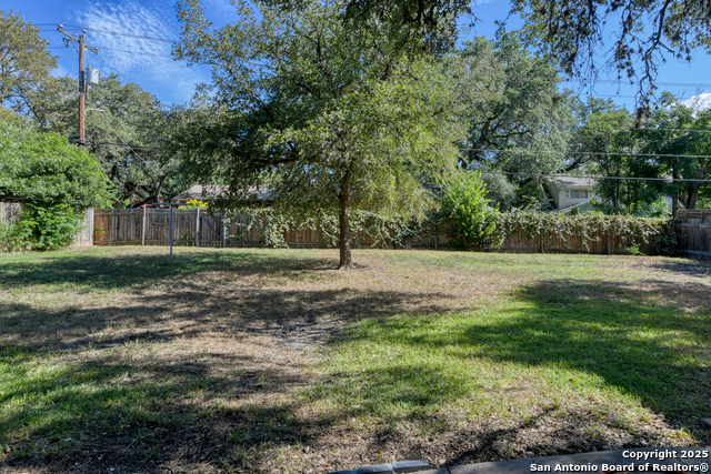 Image 30 of 31 For 1115 Haltown Dr