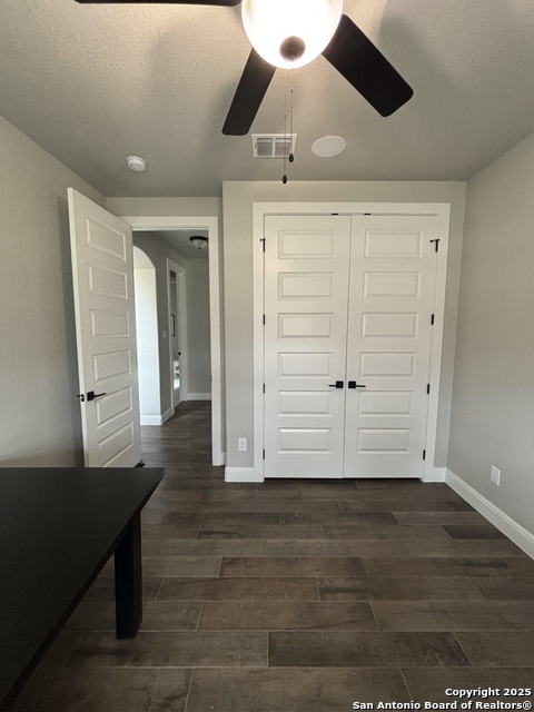 Image 18 of 27 For 229 Twin Oaks