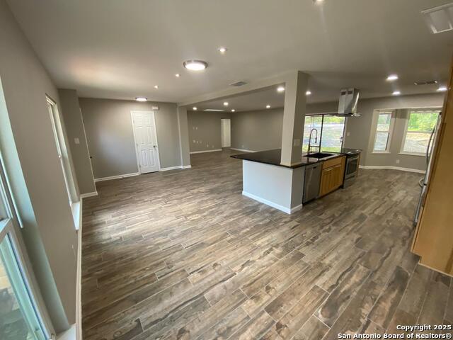 Image 11 of 33 For 1235 Cibolo  