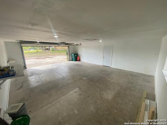 Image 31 of 33 For 1235 Cibolo  