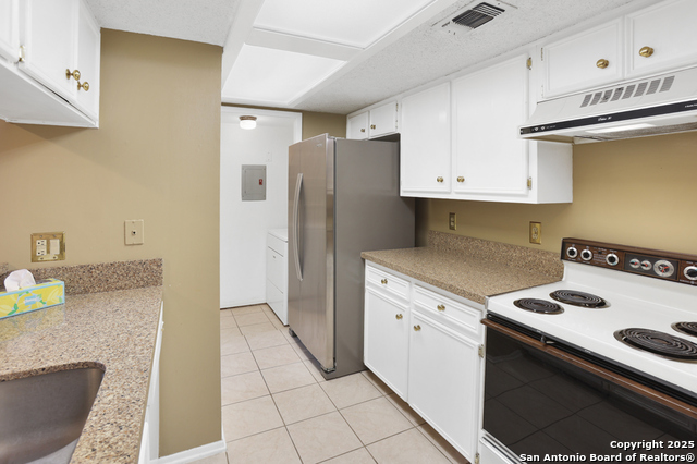 Image 11 of 27 For 14306 Indian Woods