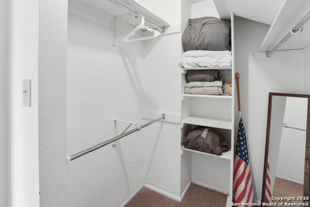 Image 23 of 27 For 14306 Indian Woods