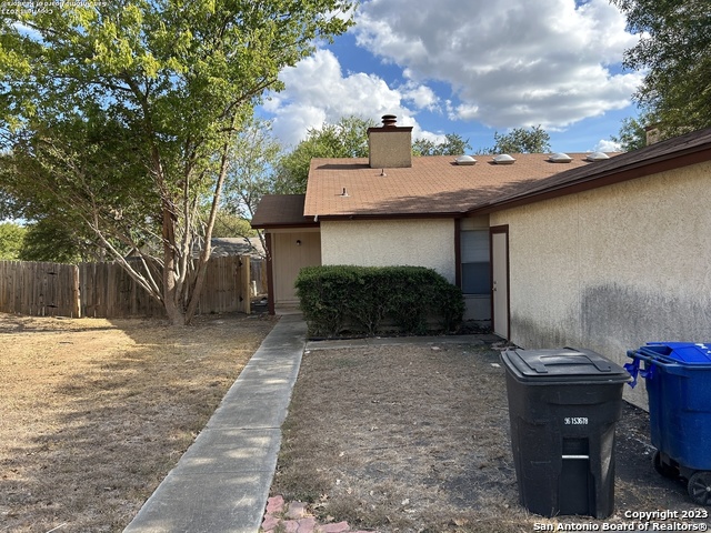 Image 3 of 8 For 6312 Waddesdon Wood