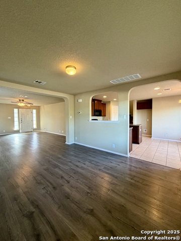 Image 11 of 84 For 7027 Fisherman Sky