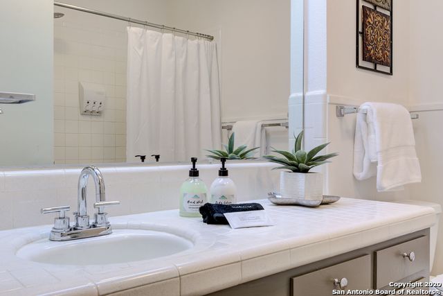 Image 21 of 28 For 502 Downshire Dr