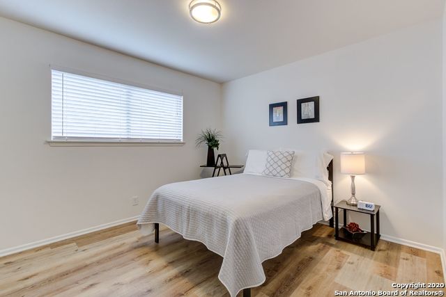 Image 23 of 28 For 502 Downshire Dr