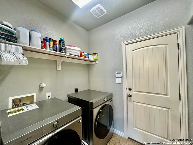 Image 16 of 43 For 13030 Grove Ledge