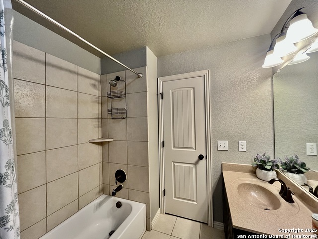 Image 20 of 43 For 13030 Grove Ledge