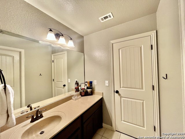 Image 27 of 43 For 13030 Grove Ledge