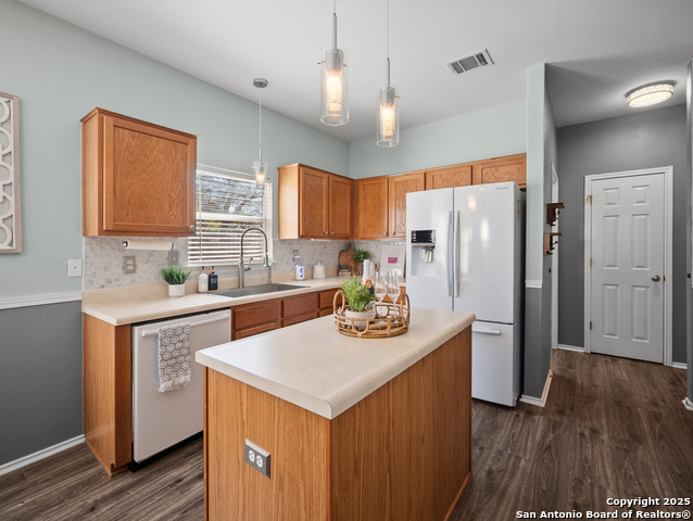 Image 6 of 23 For 17023 Ashbury Lodge