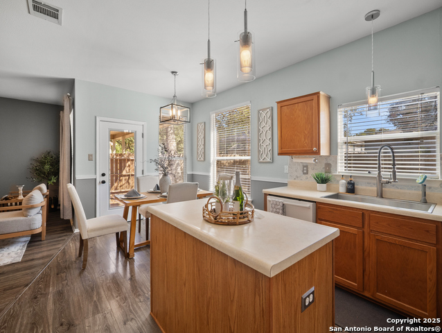 Image 7 of 23 For 17023 Ashbury Lodge