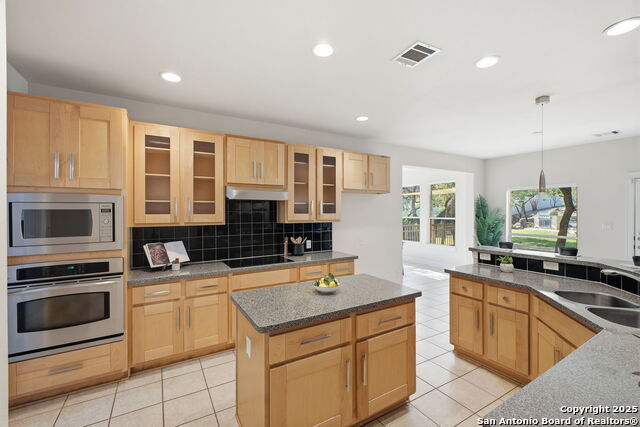 Image 17 of 49 For 3110 Elkwater