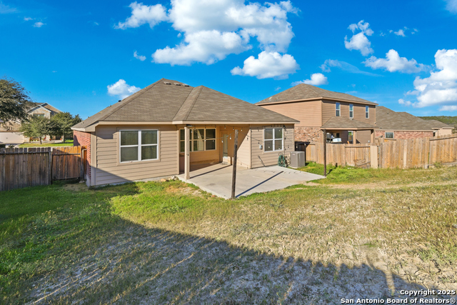 Image 27 of 37 For 404 Cylamen  