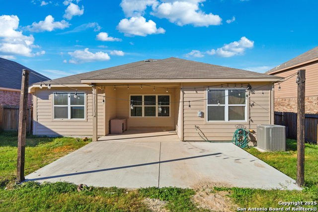 Image 29 of 37 For 404 Cylamen  