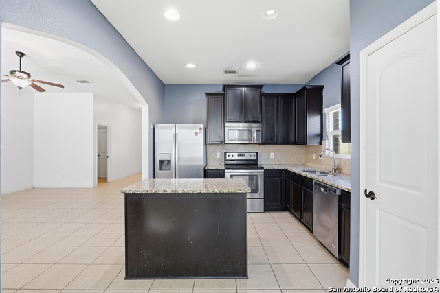 Image 3 of 37 For 404 Cylamen  