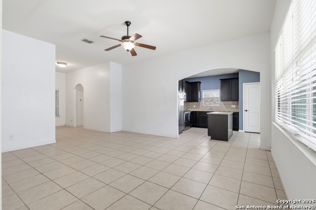 Image 4 of 37 For 404 Cylamen  