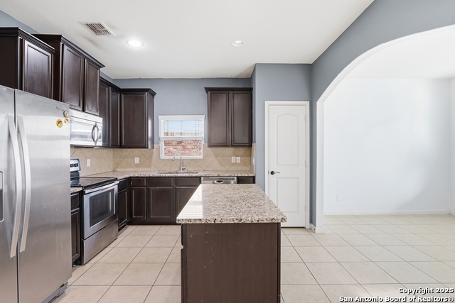 Image 7 of 37 For 404 Cylamen  