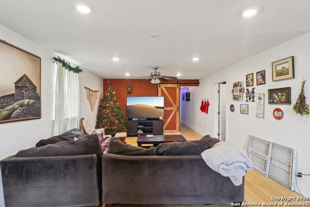 Image 3 of 19 For 215 & 213 Coughran