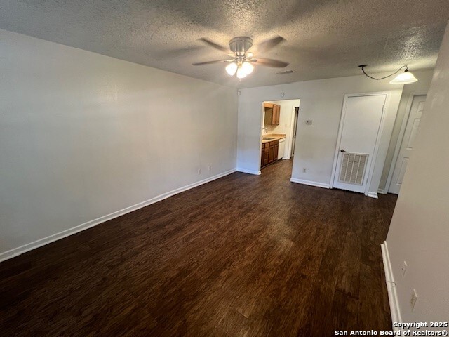 Image 2 of 9 For 202 Ash Dr  103