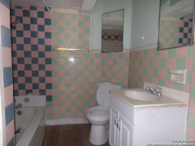 Image 23 of 23 For 249 Jesse  