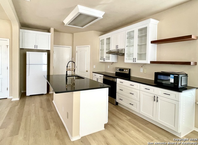 Image 3 of 27 For 6760 Biscay Bay