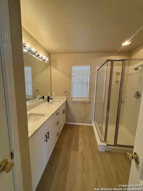 Image 7 of 27 For 6760 Biscay Bay