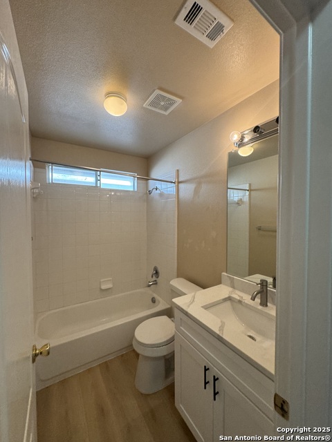 Image 9 of 27 For 6760 Biscay Bay