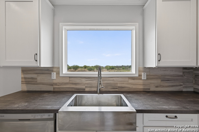 Image 24 of 57 For 2553 Stetson