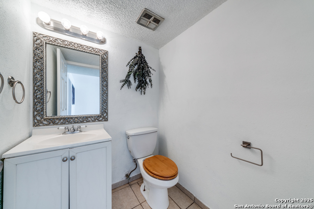 Image 6 of 28 For 6814 Neston Dr