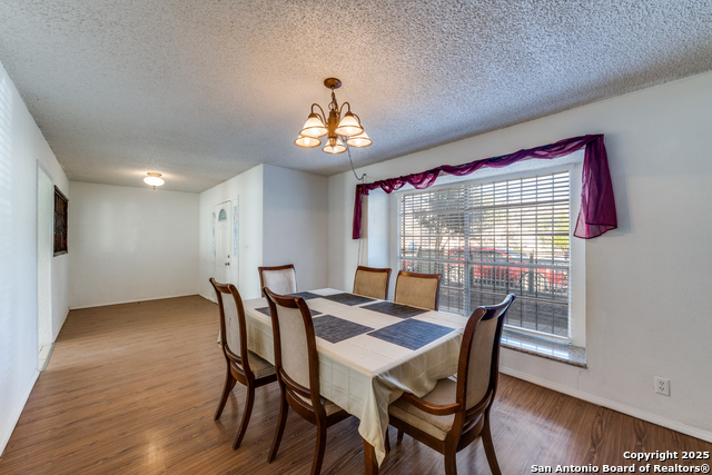 Image 7 of 28 For 6814 Neston Dr