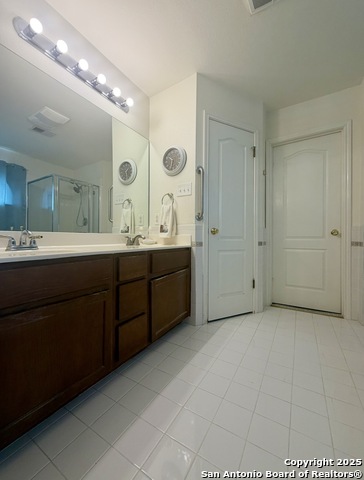 Image 10 of 31 For 10638 Tiger Chase