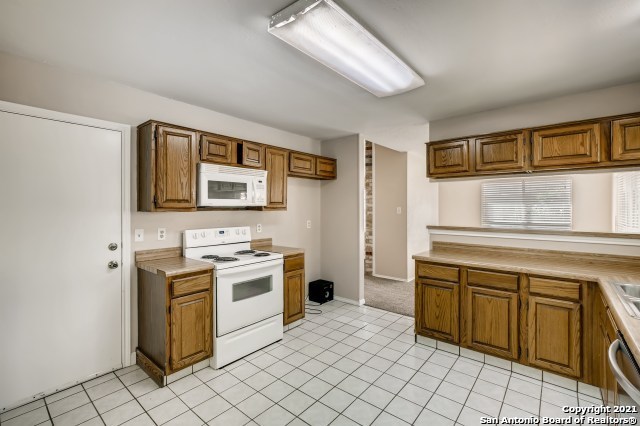 Image 6 of 11 For 2809 Hidden Grove Ln