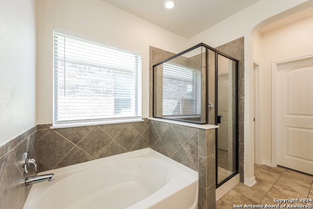 Image 16 of 28 For 5122 Roble Grande