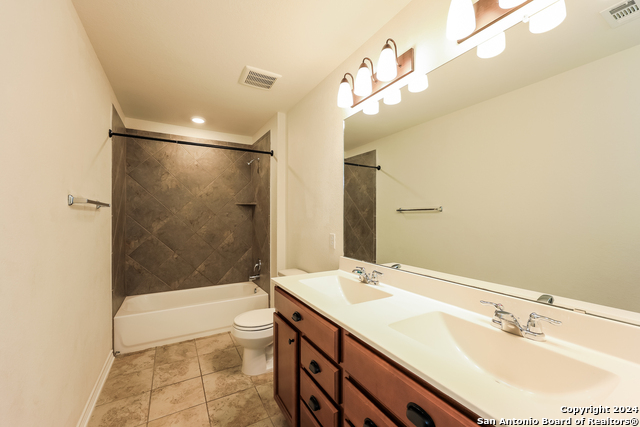 Image 22 of 28 For 5122 Roble Grande