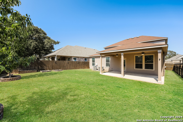 Image 24 of 28 For 5122 Roble Grande