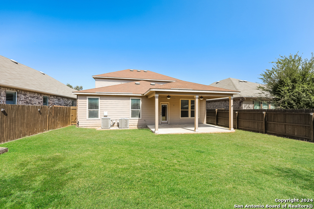 Image 25 of 28 For 5122 Roble Grande